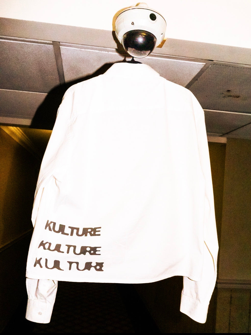 The kult button up